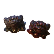 Red Feng Shui Money Frog Toad Figurine, Red Rhinestone Eyes Chinese Prosperity