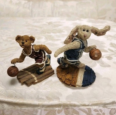 Boyd's Bears Buzz..The Flash & B.B. Dunker.. All Star Basketball Figurines