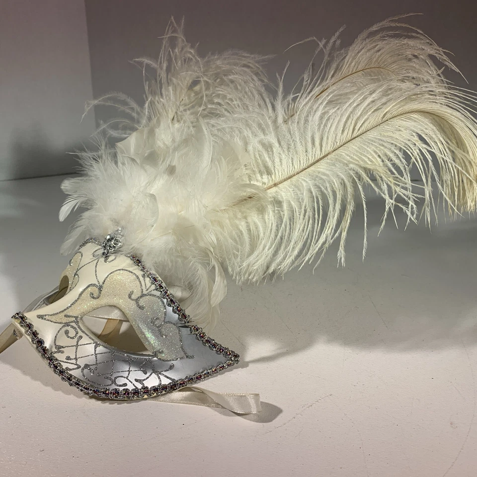 Mardi Gras Carnival Masquerade Party Eye Mask Silver Glitter Sparkles Feathers - Image 4 of 4