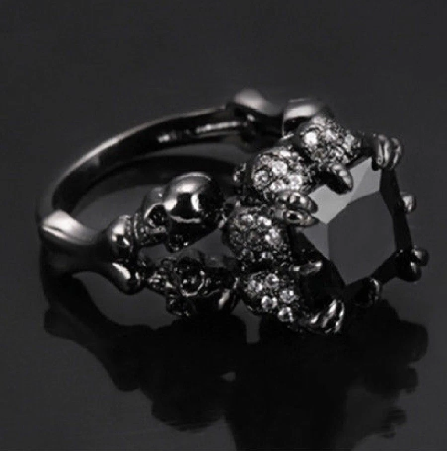 Anillo Calavera Gótico 4.5 quilates Zafiro Lleno de Oro Negro EE. UU. Talla 6 - 11 Caja de Regalo Gratis Foto 4 de 4