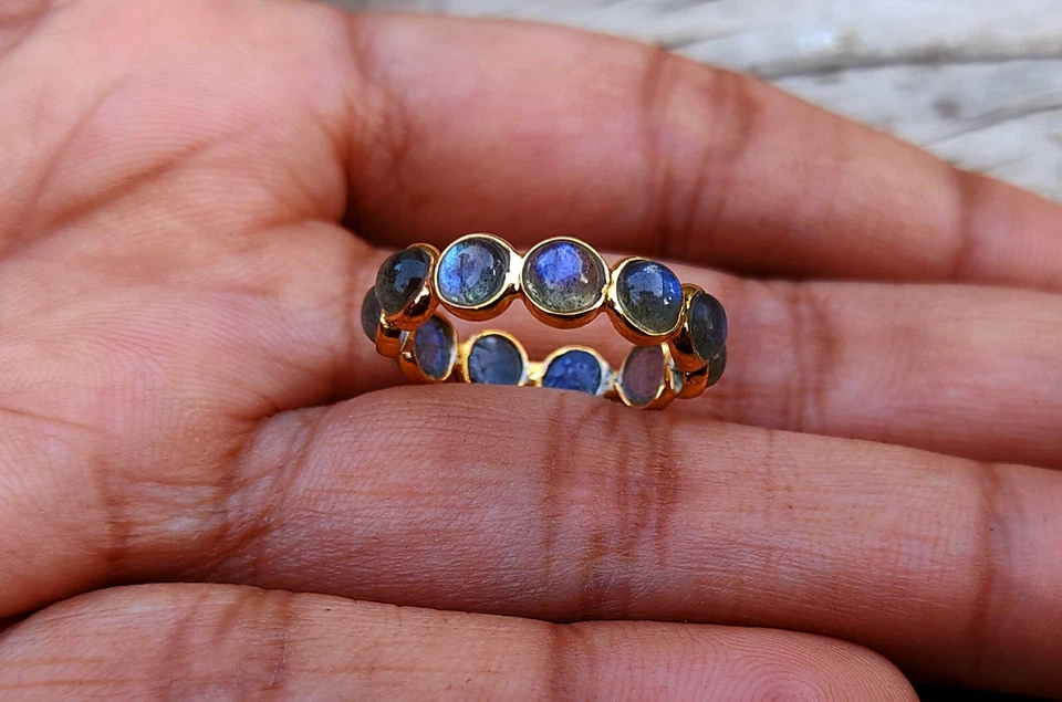 Anillo Banda Eternidad Completa Labradorita Natural - Anillo Banda Oro Sólido 18k Hecho a Mano Foto 4 de 4