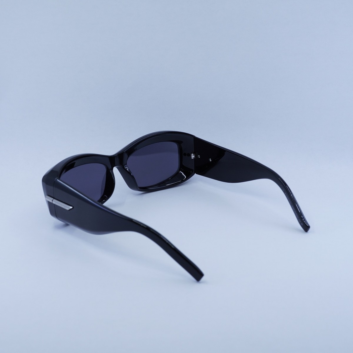 Final Price! Givenchy GV40044U 01A Sunglasses GIVENCHY GV40044U 01A Black/Smoke 56-16-140 Sunglasses New  main image 2