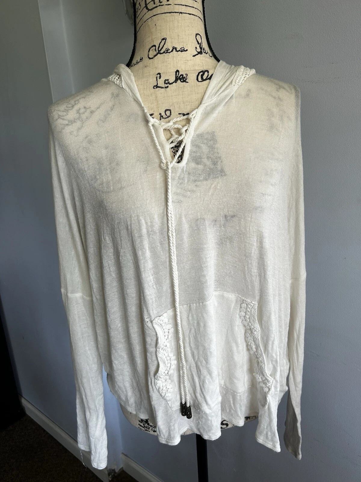 Paper Crane Women’s Top Hoodie Lightweight Burnout Minimalist Bohemian Size M