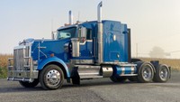 2015 KENWORTH W900L CAMION CONVENTIONNEL AVEC COUCHETTE