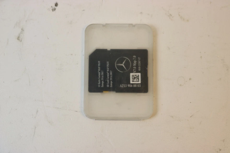 Mercedes-Benz Garmin MAP PILOT Navigation Audio 20 CD - SD-Karte A2139068803 - Bild 2 von 3
