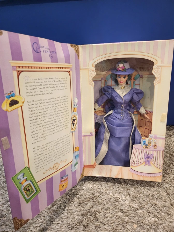 Mrs. P.F.E. Muñeca Barbie Albee 1997 Avon edición especial en caja Foto 2 de 4