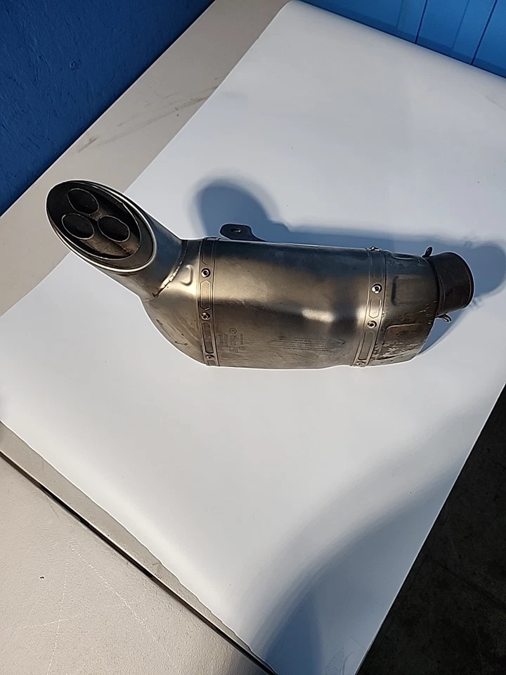 This Muffler Came Off A 2020 Yamaha MT-09 AKRAPOVIC - Image 3 of 4
