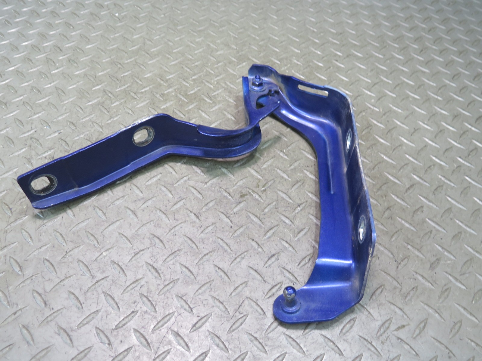 Maserati Ghibli 2014-2020 FRONT+RIGHT Hood hinge