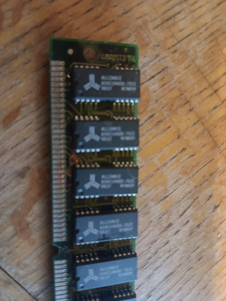 Alliance AS4C14400-60JC 9651 BAY06JJY MEMORY MODULE - Image 2 of 4