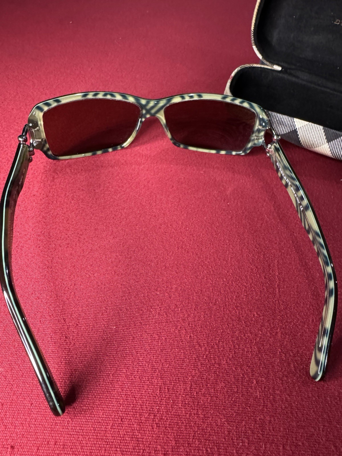 Burberry B4008 3016/73 Rectangular Sunglasses Gre… - image 5