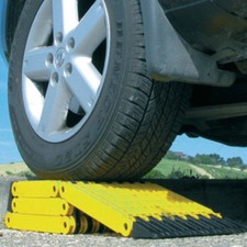 Uniko 6in1  -2er Set-Faltrampe faltbares Kunststoff Sandblech Anfahrhilfe