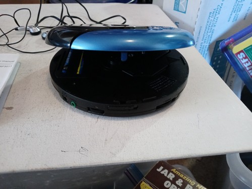 RCA Personal Digital Portable CD Player RP3013 Blue TESTED Working EBay rca-personal-digital-portable-cd-player-rp3013-blue-tested-working-ebay