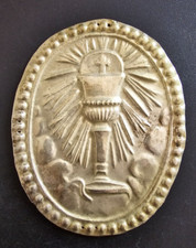 Medaglione Confraternita Calice in metallo bianco del XIX° secolo