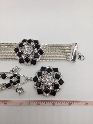 Juego de Collar y Pulsera de Dos Piezas QVC - NUEVO - Imagen 4 de 4