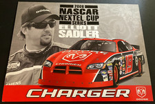 2006 Elliott Sadler #19 Dodge Charger - NASCA...