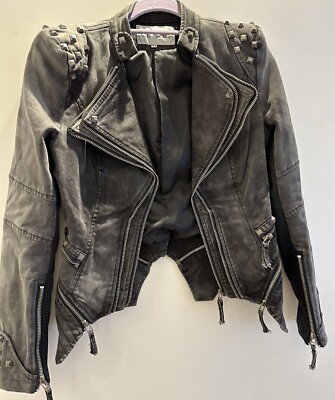 BLAZE Jeansjacke schwarz Nieten neuwertig 34 nur x getragen