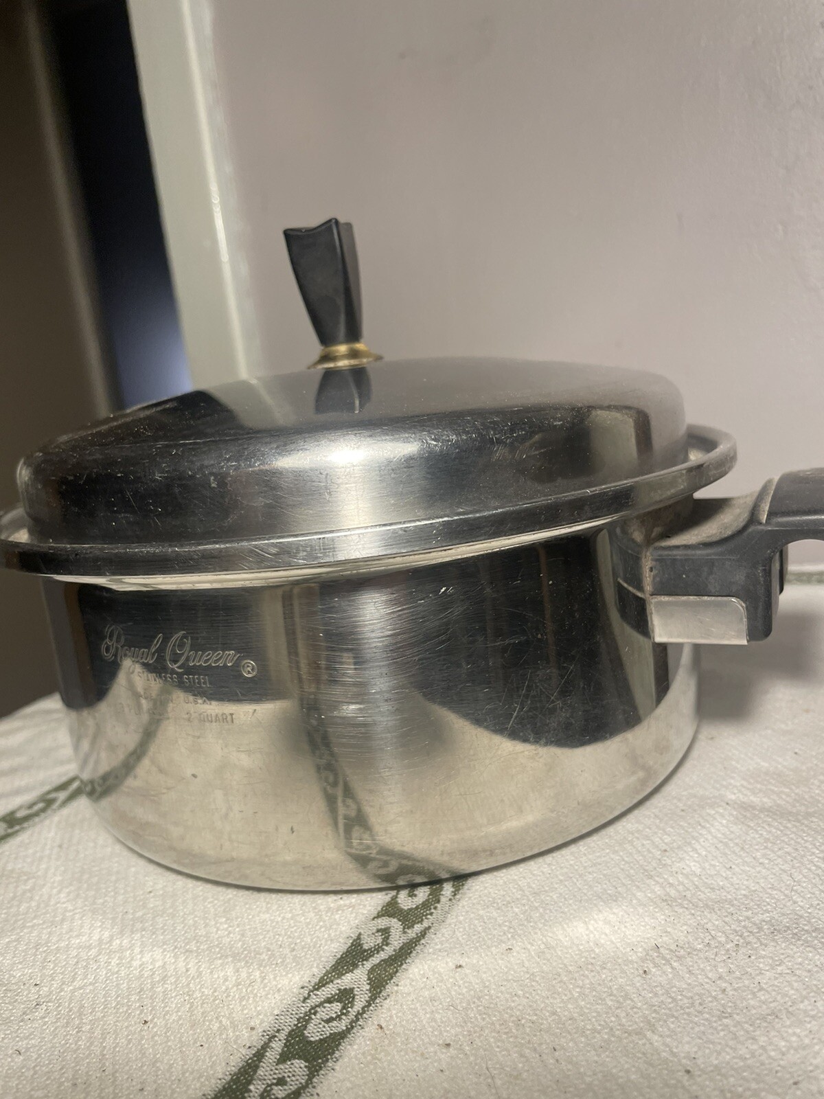 Royal Queen 2 qt 3 Ply Stainless Steel Saucepan w/Lid Regal Ware VTG