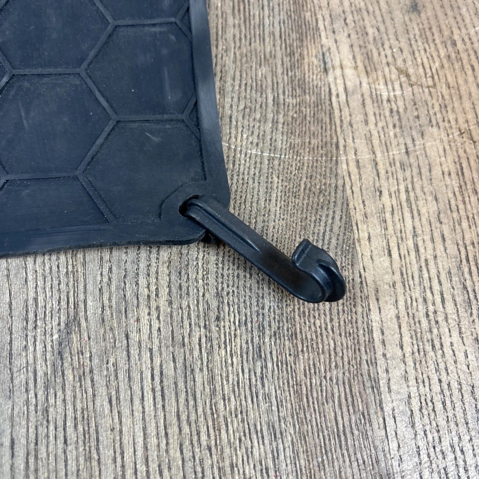 "Red de carga impermeable Delta Elasto Tarp para portabicicletas y cestas 10,5"" x 10,5""" Foto 4 de 4