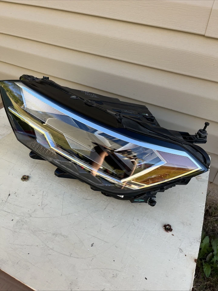 OEM 2019 - 2024 VOLKSWAGEN JETTA FARO DELANTERO IZQUIERDO LADO CONDUCTOR LUZ LÁMPARA Foto 3 de 4