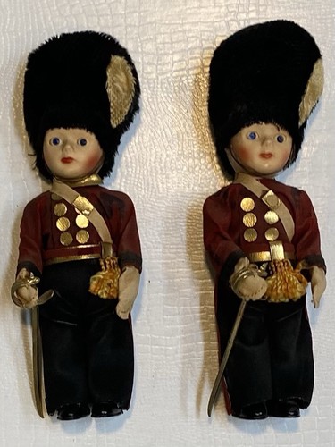 2 Vintage Palastwächter Original Kostüme - Bild 5 von 10