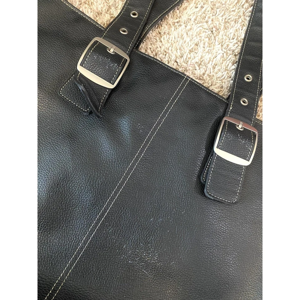 Bolso para computadora portátil SOLO de cuero negro con doble correa - grande con interiores rojos Foto 4 de 4