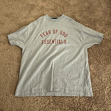 Fear of God Essentials Men  s S Gray Cotton Blend Logo Graphic Crew T-Shirt