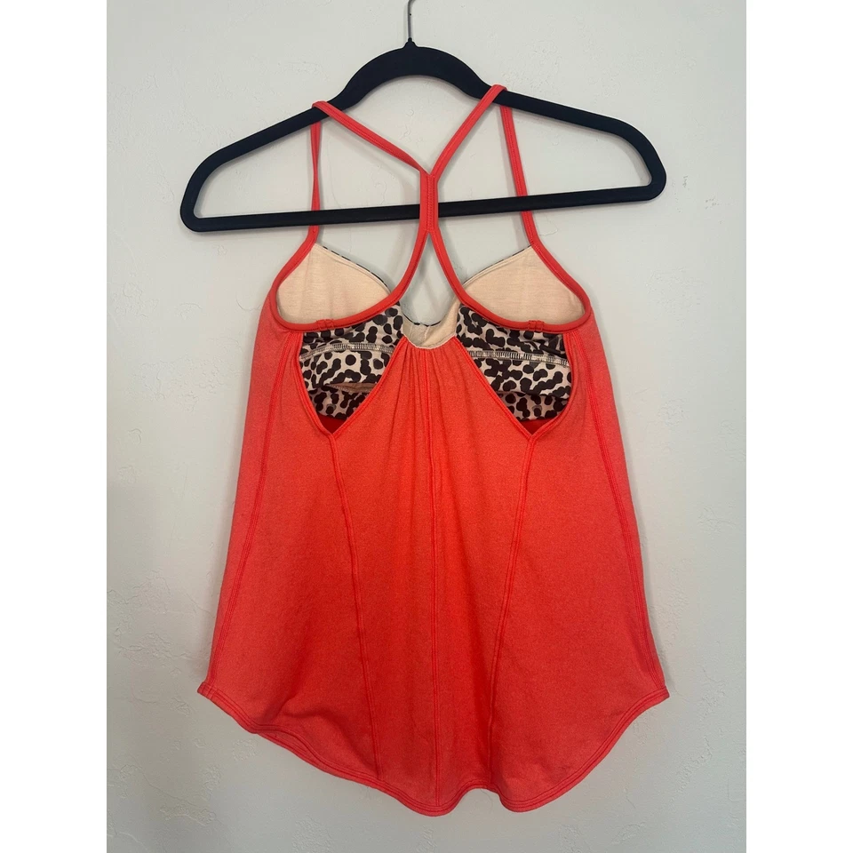 Camiseta sin mangas Lululemon ropa deportiva sujetador incorporado naranja estampado animal 6 Foto 2 de 4