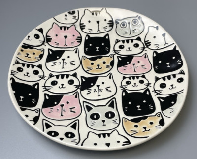 Cat Plate or Cat Dish Dessert Salad Plate Ceramic 8'' Kitten Faces Colorful NEW