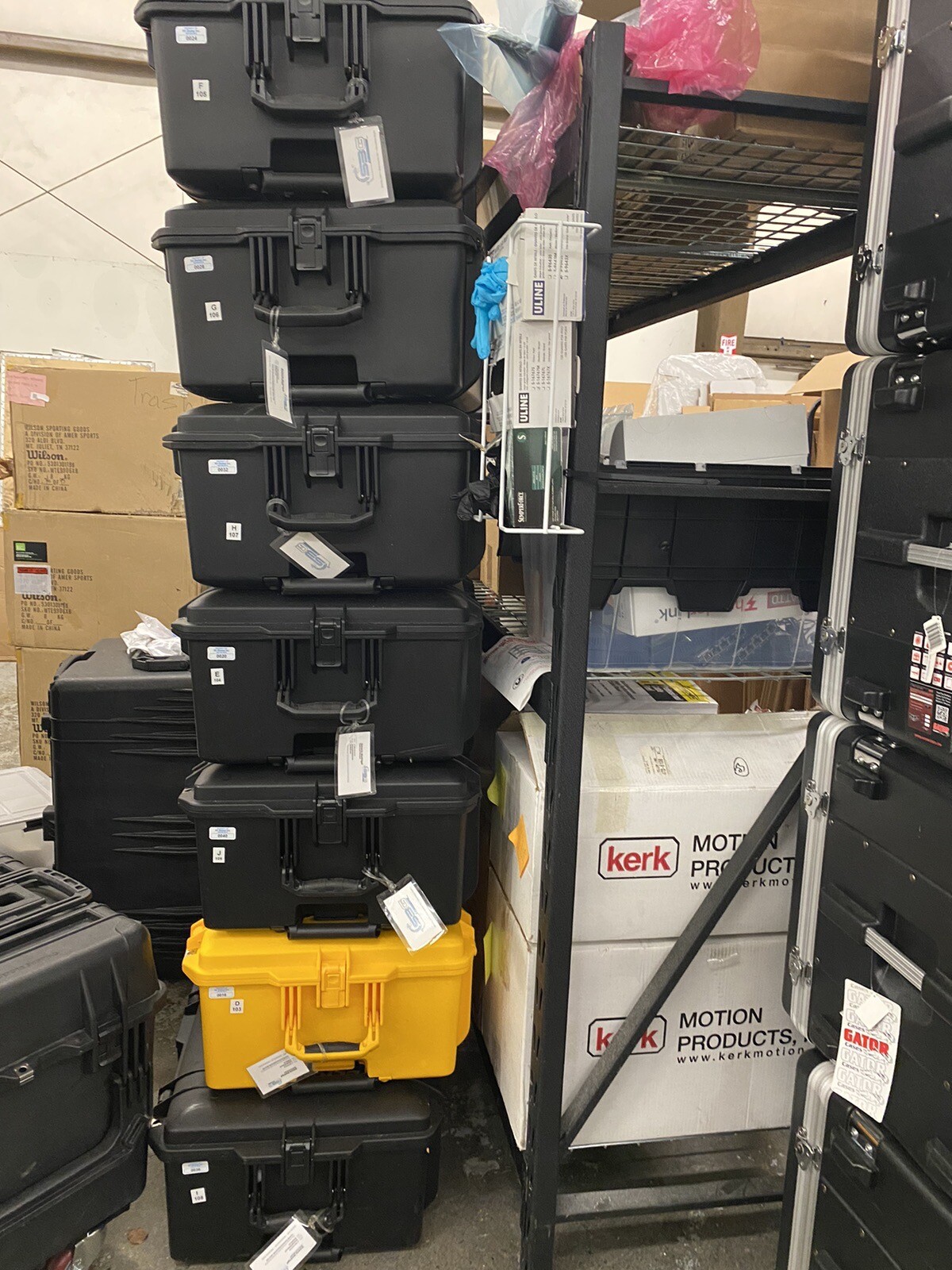 Pelican Air 1615 Case With Partial Foam - Black
