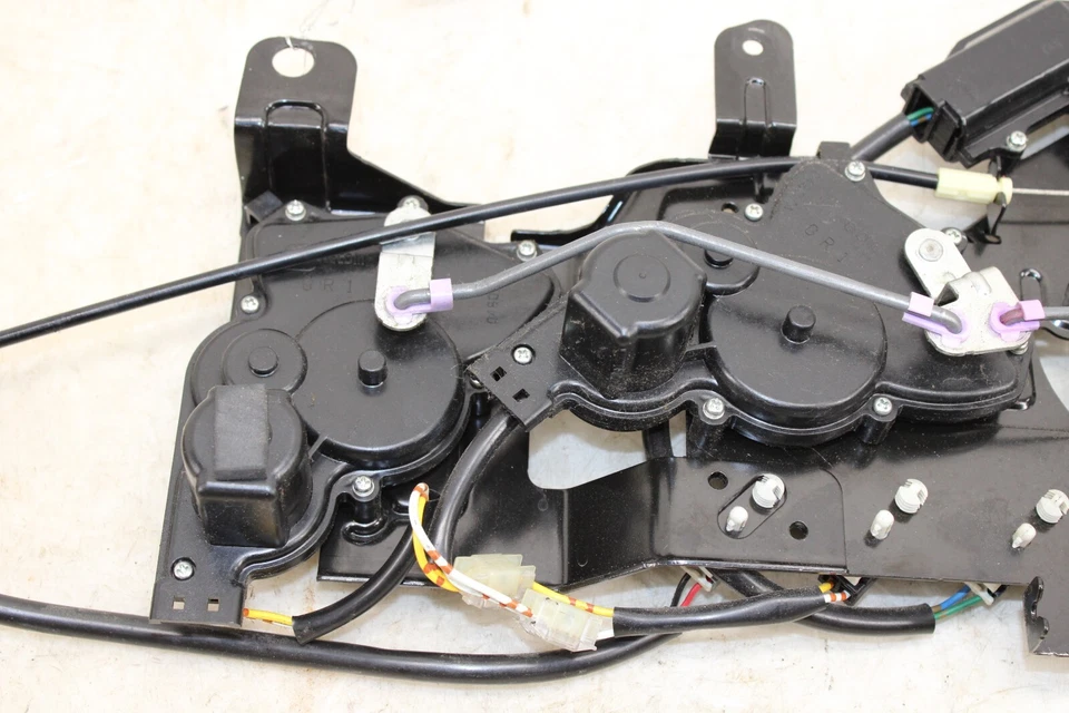 Pontiac Solstice 2006-2009 convertible pestillo superior OEM HB9 Foto 3 de 4