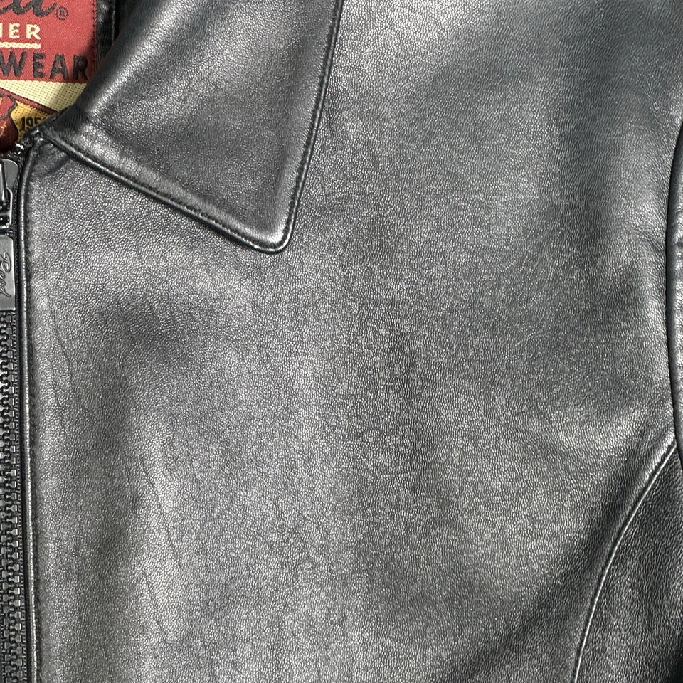 Casaco feminino Reed de couro preto com zíper tamanho grande - Imagem 2 de 4