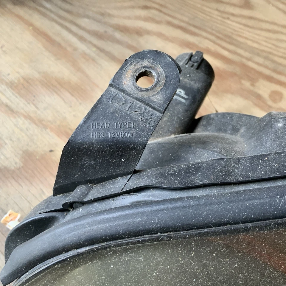 04-05 Faro izquierdo halógeno conductor OEM 84001-FE370 GD Subaru Impreza WRX STI 04-05 Foto 2 de 4