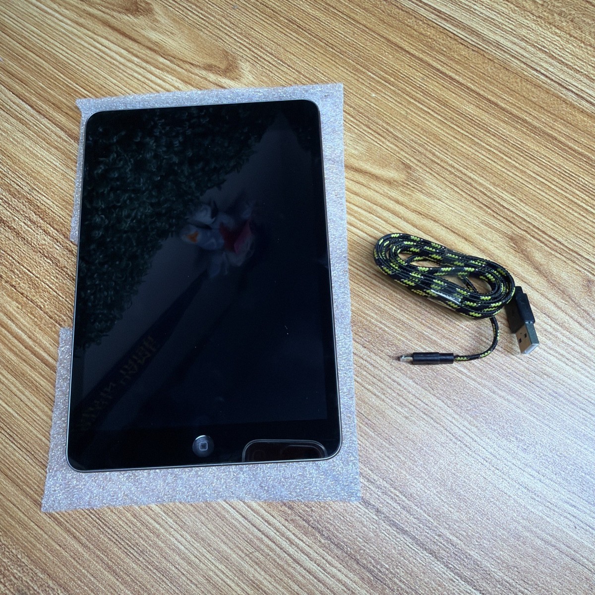 Apple iPad mini 1st Gen. 12GB, Wi-Fi, 7.9in - Black & Slate