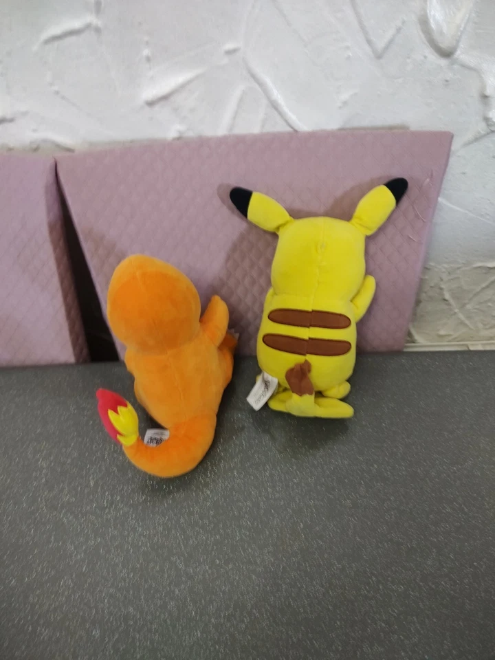 Pokémon Pikachu & Charmander Small Plush - Image 4 of 4