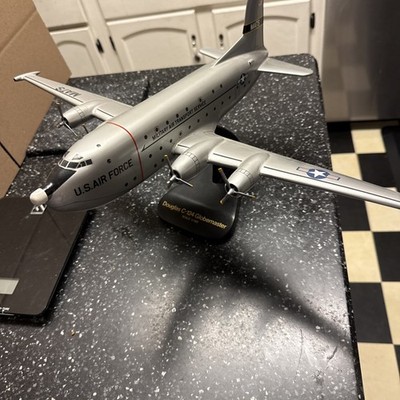 USAF Douglas C-124 Globemaster MATS Transport Desk Top 1/100 Model SC Airplane