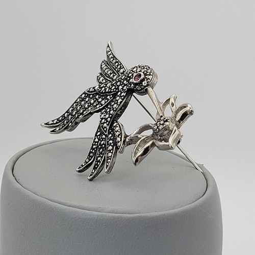 Vintage Avon Antiqued Silvertone & Rhinestone Fluttering Hummingbird Pin brooch - Picture 5 of 13