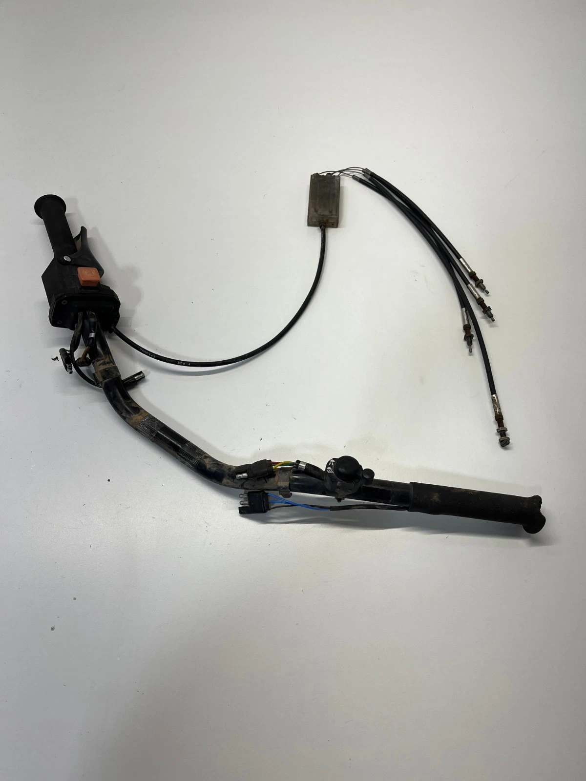 95 Polaris Indy XLT 600 Snowmobile OEM Handlebars Throttle Controls Switch Cable