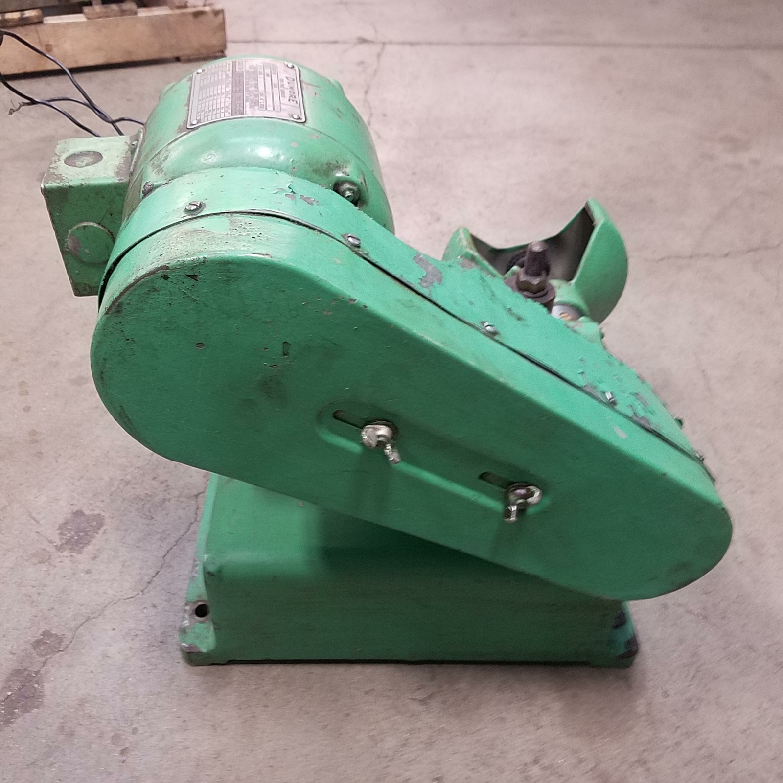 Dumore 77022 Tool Post Grinder, w/ 7N202 Grinder Spindle. USED eBay