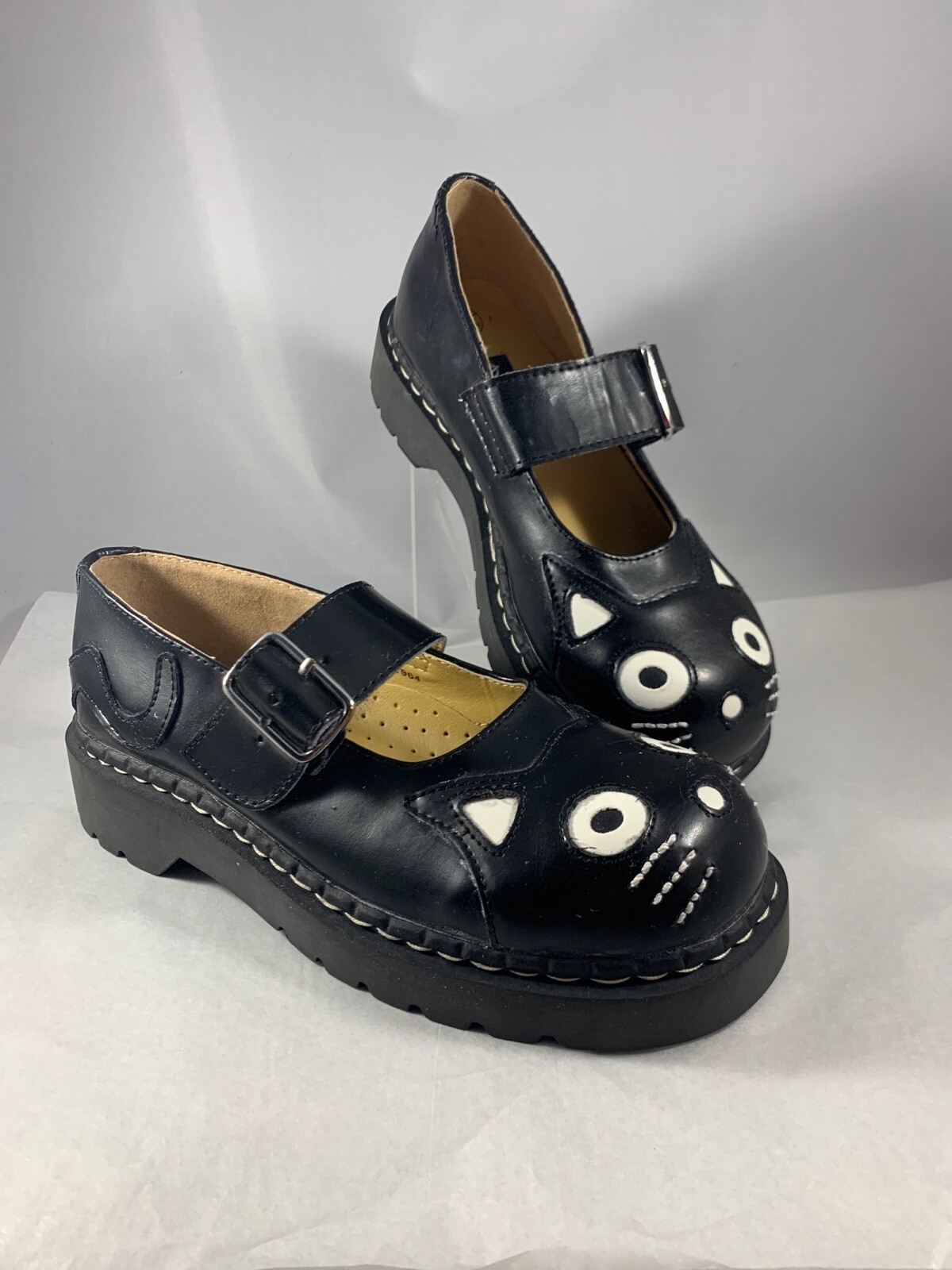 kitty mary jane shoes