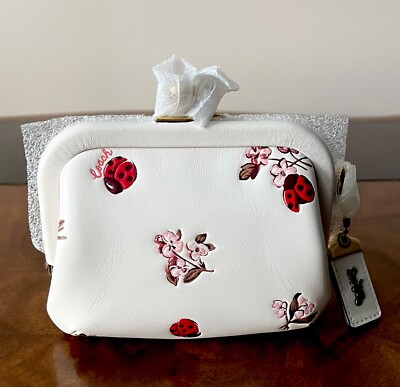 小物 Coach Kisslock Leather Coin Case RARE NWT Coach 1941 LADYBUG Print Glovetaned Leather W/Slots