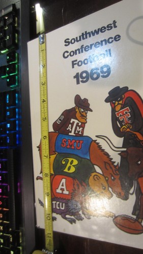 W@W nice 1969 Southwest Conference Football Yearbook by Football History Inc. - Picture 5 of 12