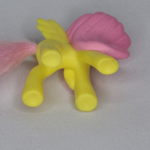 My Little Pony Friendship is Magic McDonalds Happy Meal Fluttershy 2012 - Imagen 5 de 10