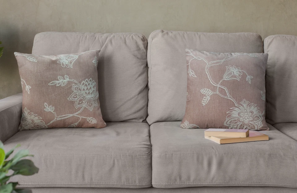 Cubiertas de cojín Clarke & Clarke Whitewell Heather 18"/45 cm Foto 4 de 4