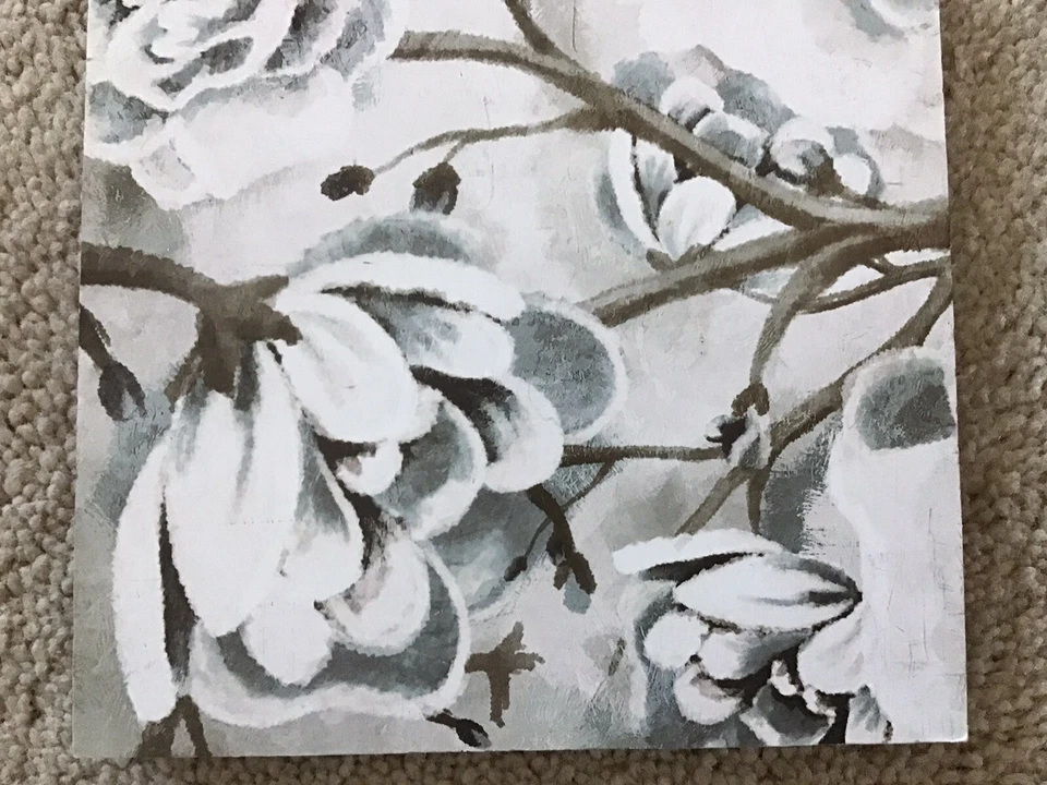 Greenbrier International 5" x 5" White Floral Pressed Paper Wall Plaque PTM70013 - Image 3 of 4