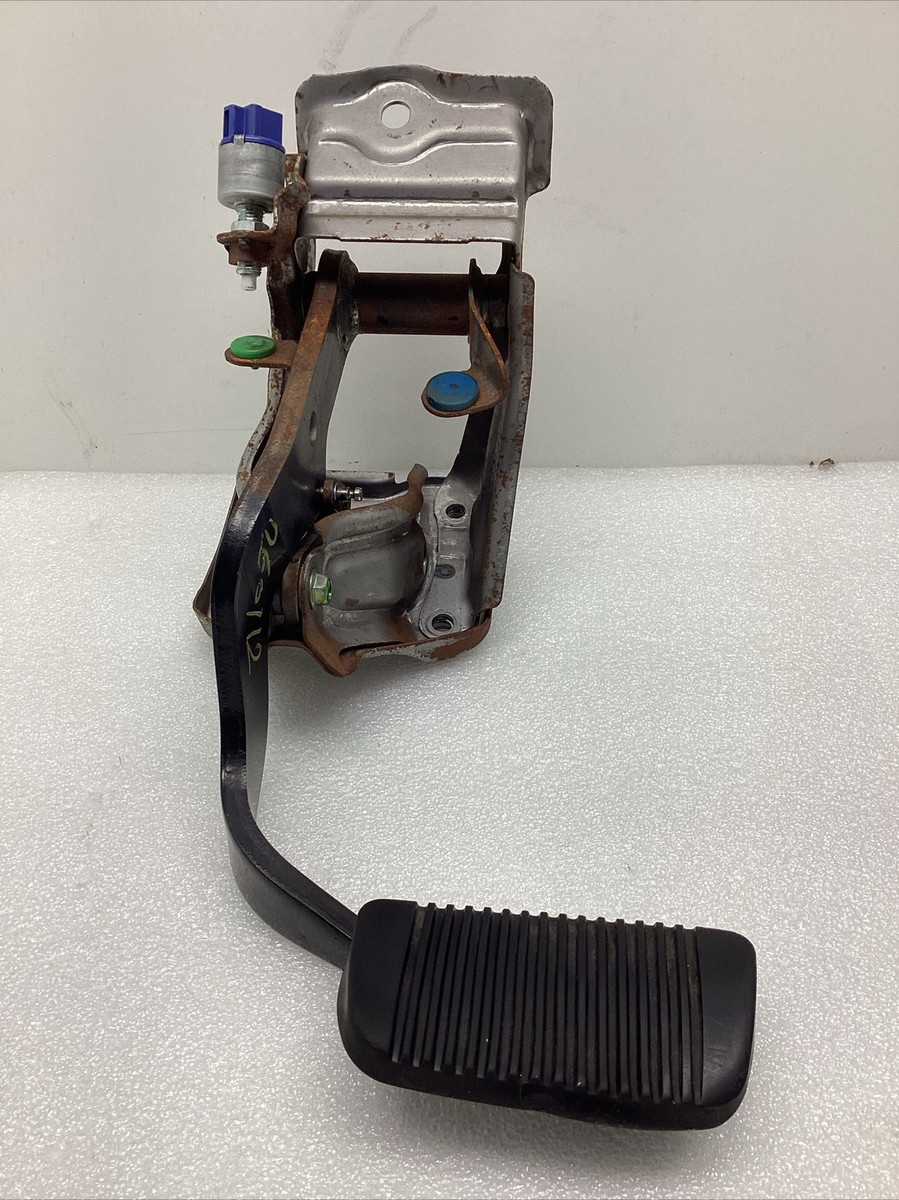 2001-2006 TOYOTA TUNDRA PARKING STOP BRAKE PEDAL OEM | eBay