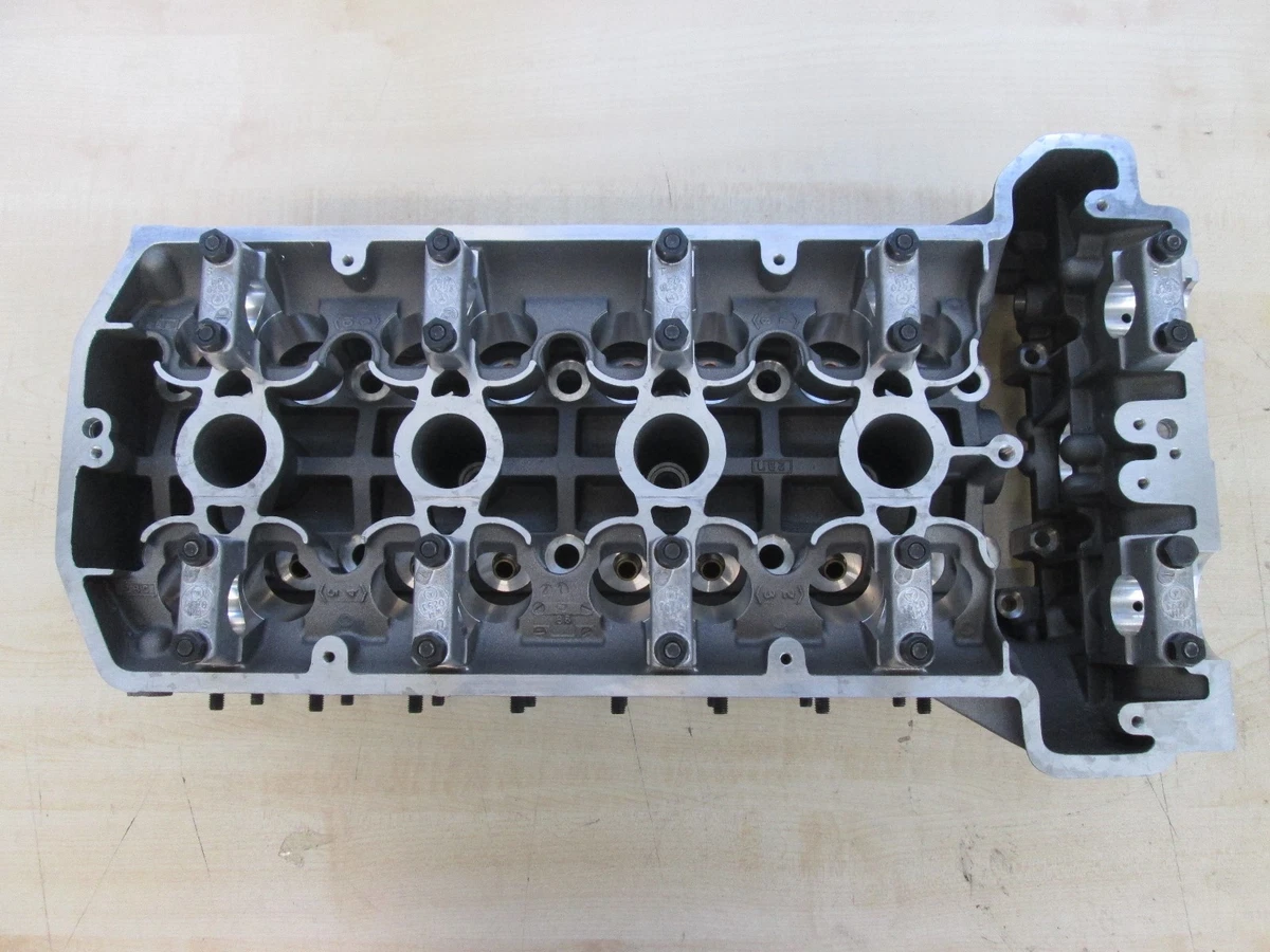 Mercedes-Benz M102 Zylinderkopf ohne Ventile A1020103641 W201 190  