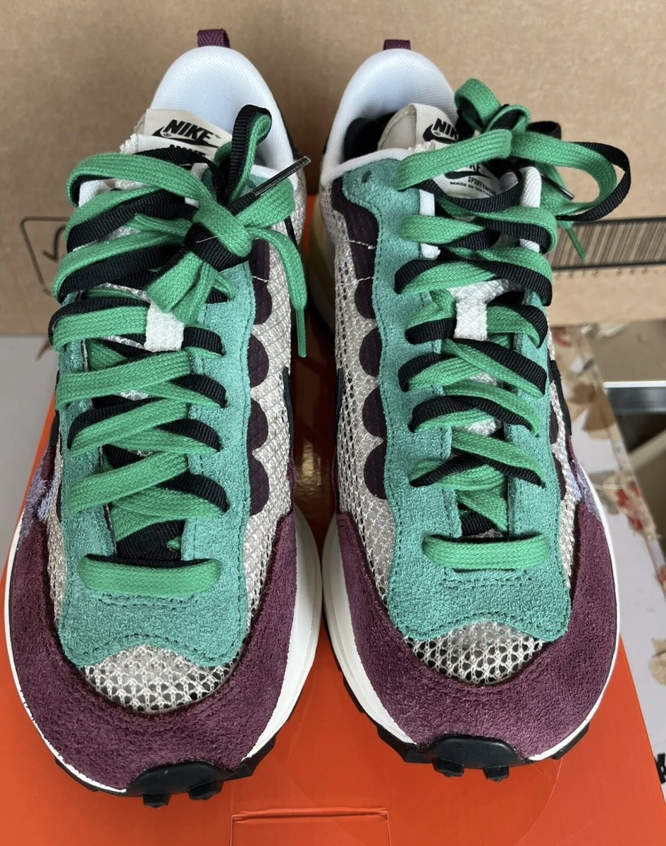 Sacai Nike Vaporwaffle Villain Red Neptune Green UK 6 EU 39 