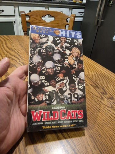 Wildcats – Goldie Hawn (VHS, 1986) – NEW SEALED – Classic Sports Comedy - Picture 1 of 12