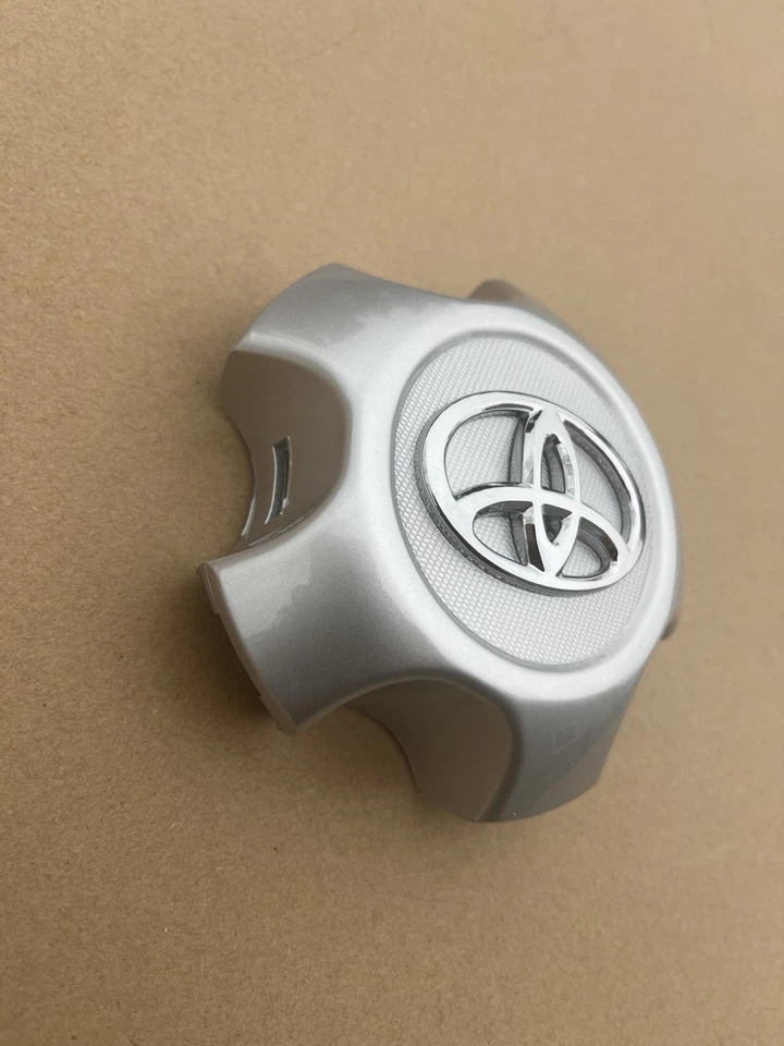 Original OEM Toyota 42603-42100 acero tapa central adorno 2006-2012 RAV4 Foto 3 de 4