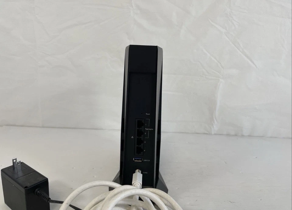 Netgear Nighthawk AX6 Cable Modem Router AX2700, WiFi 6, DOCSIS 3.1. - Image 3 of 3